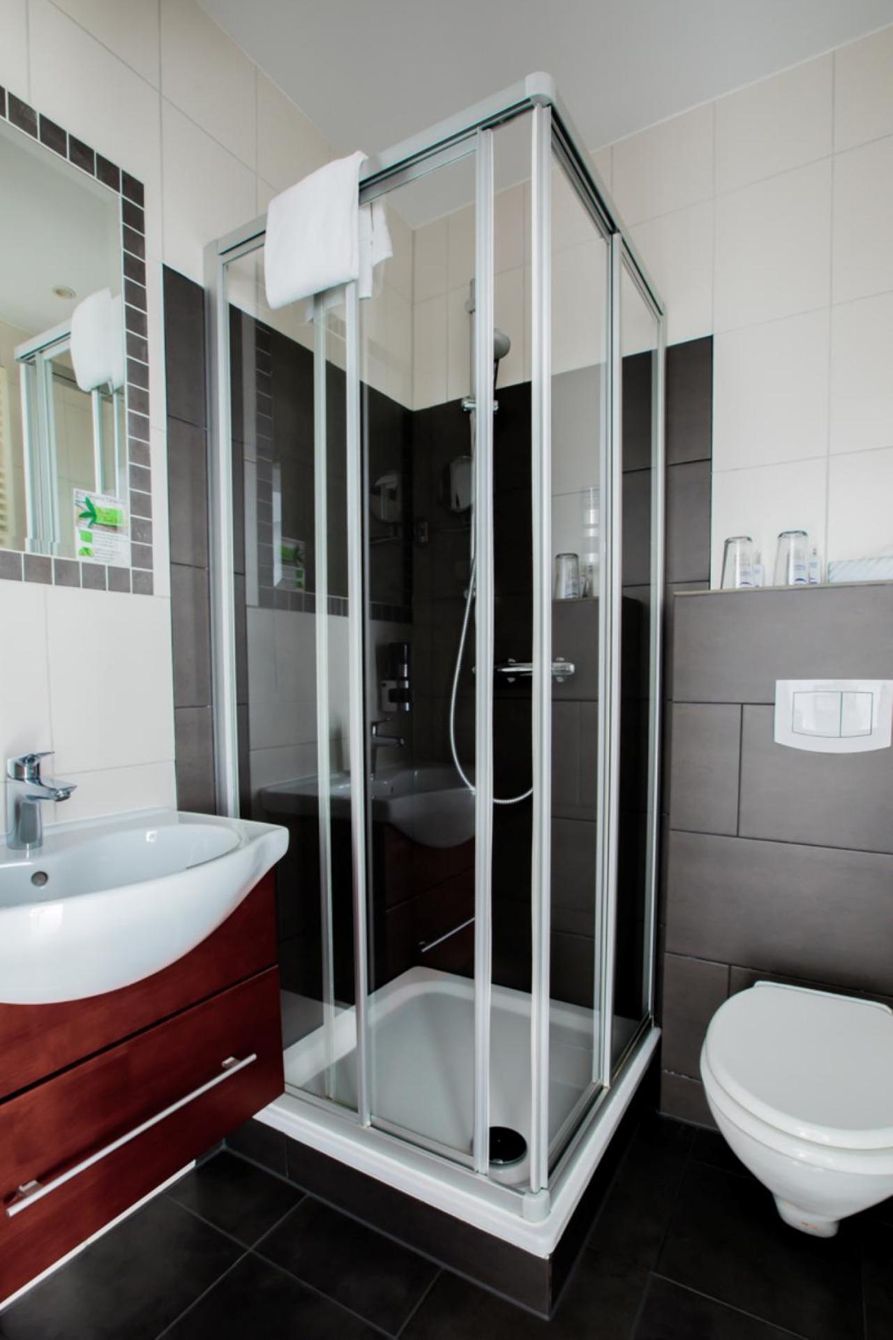 Hotel Das Kronprinz Troisdorf Dış mekan fotoğraf